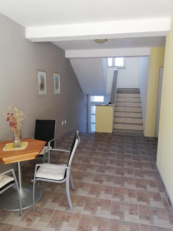 פג Apartments Jelancic מראה חיצוני תמונה